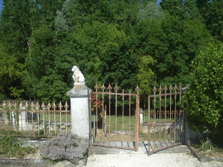 Chateau Sainte Marie Hotel Dompierre-sur-Charente Luaran gambar