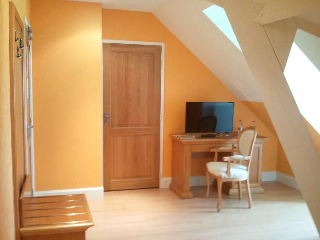 Chateau Sainte Marie Hotel Dompierre-sur-Charente Luaran gambar