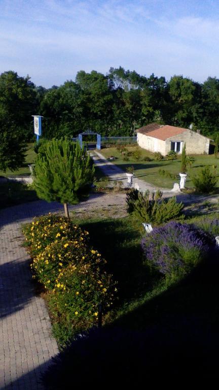 Chateau Sainte Marie Hotel Dompierre-sur-Charente Luaran gambar