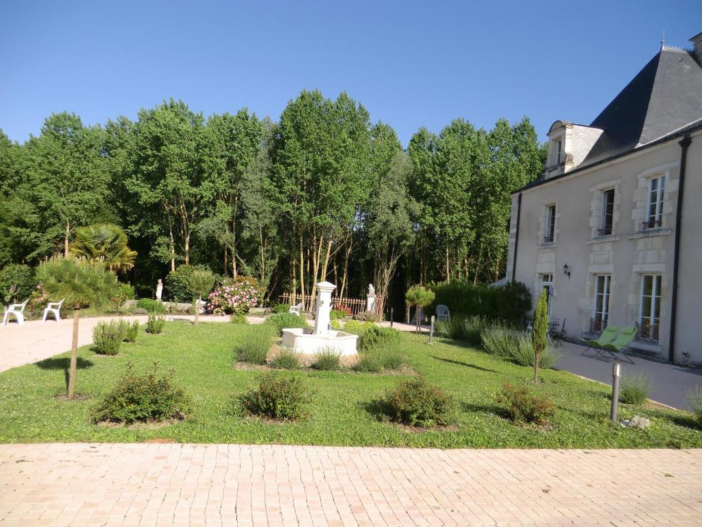 Chateau Sainte Marie Hotel Dompierre-sur-Charente Luaran gambar